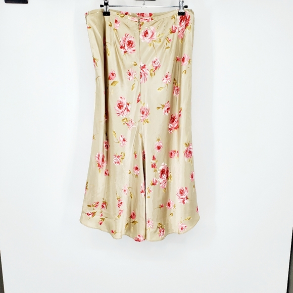 Banana Republic satin midi skirt - Picture 5 of 7